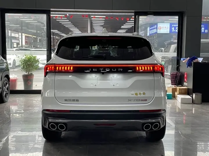 JETOUR X70 PLUS 1 2023