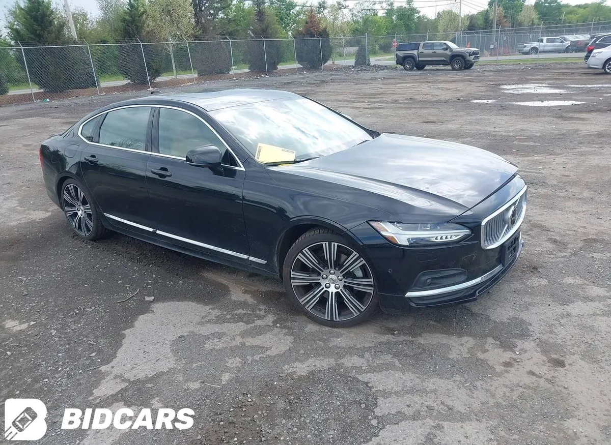 VOLVO S90 2023