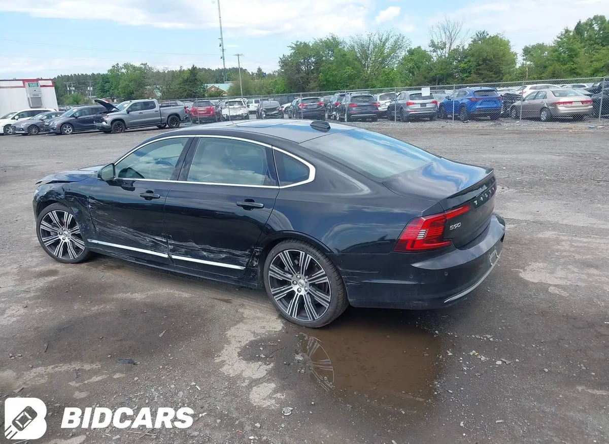VOLVO S90 2023