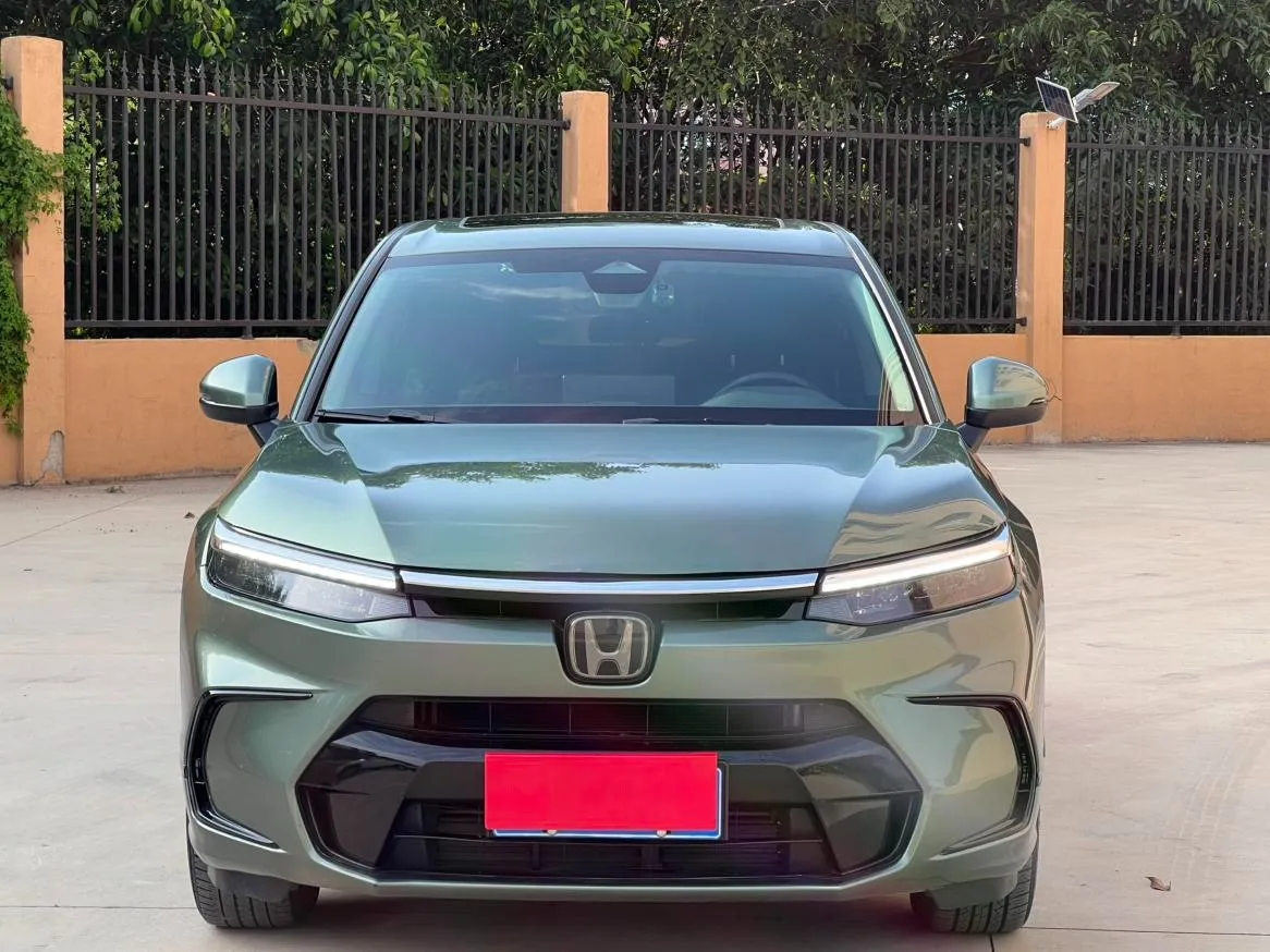 HONDA BREEZE PREMIUM 2023