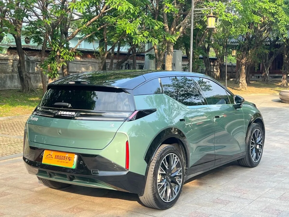 ZEEKR X FOUR-SEAT REAR-WHEEL 2024
