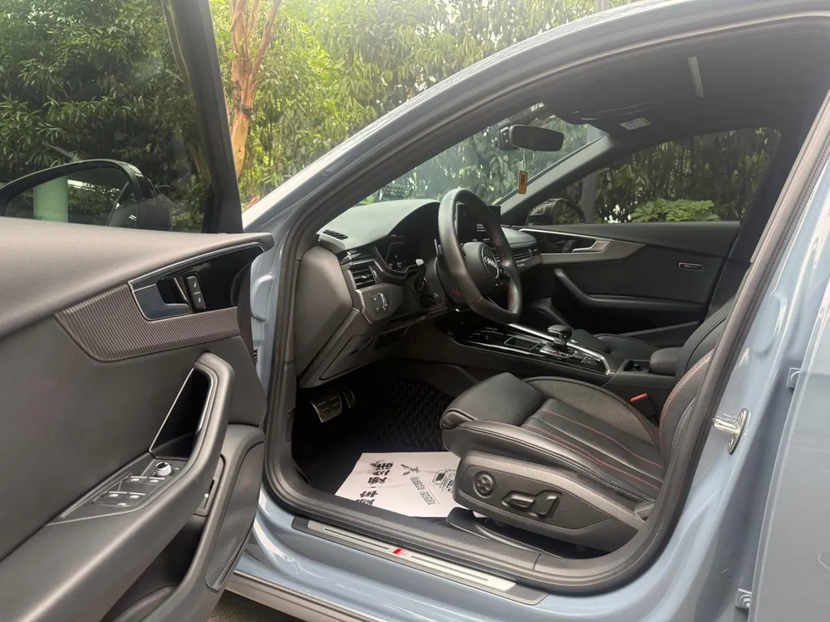 AUDI A4L 40 TFSI QUATTRO 2022