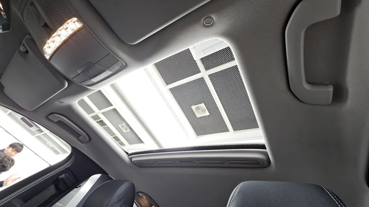 MERCEDES-BENZ W213 E300 4MATIC 2019