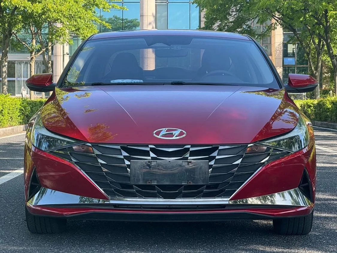 HYUNDAI ELANTRA PREMIUM 2021
