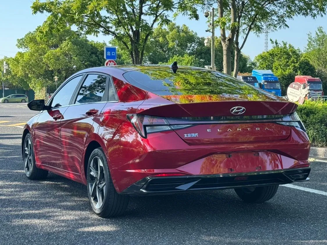 HYUNDAI ELANTRA PREMIUM 2021