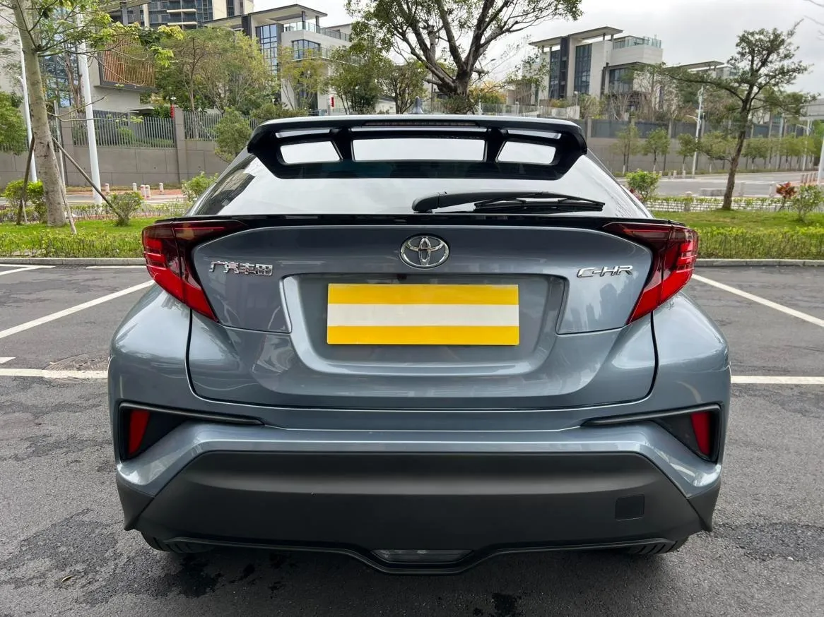 TOYOTA C-HR LUXURY 2022