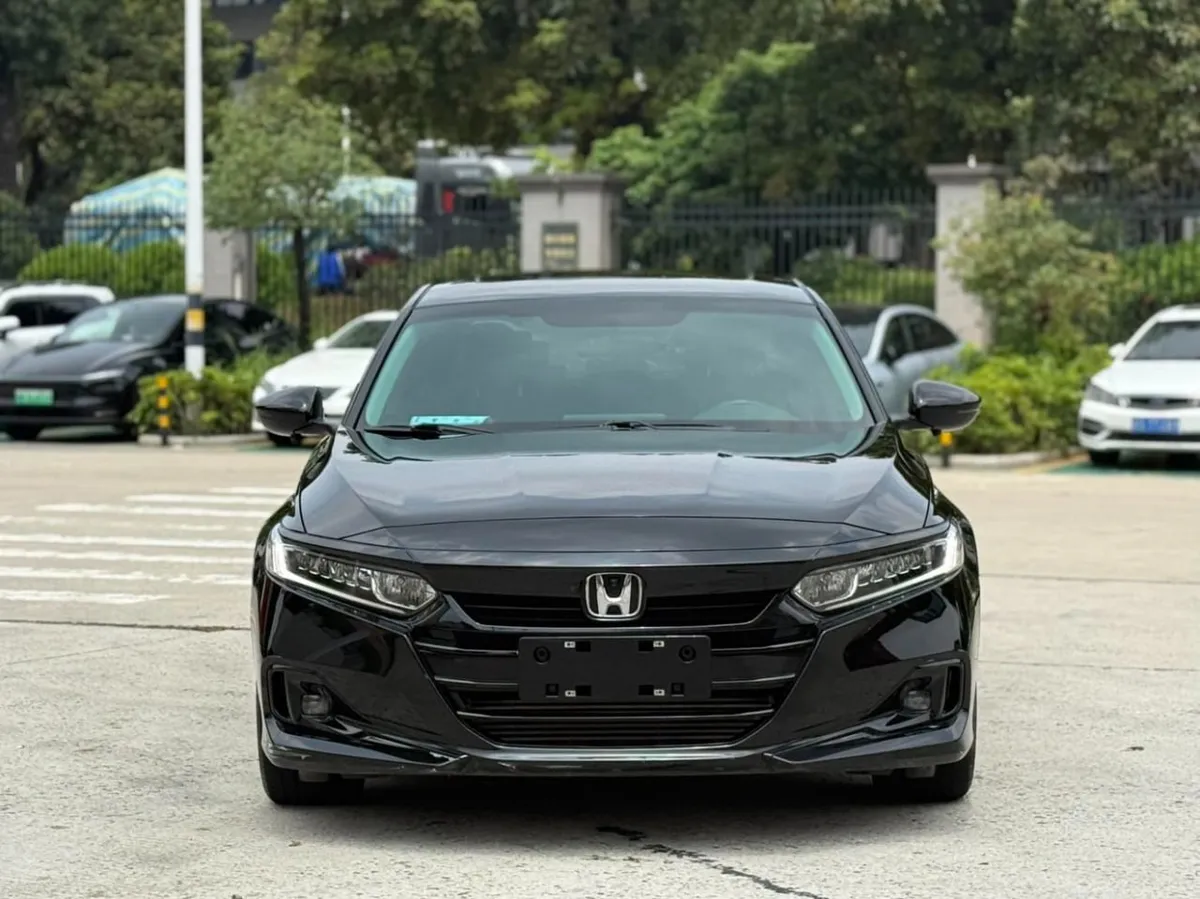 HONDA ACCORD LUXURY 2021