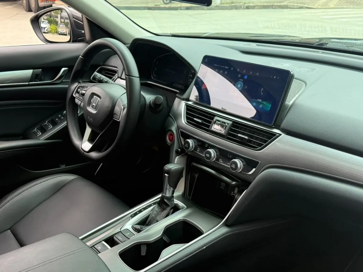 HONDA ACCORD LUXURY 2021