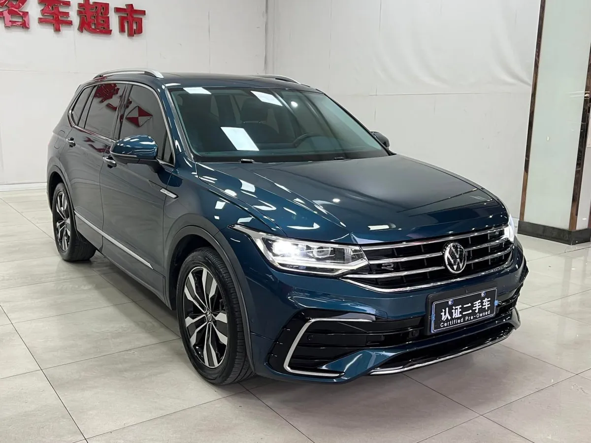 VOLKSWAGEN TIGUAN L 2WD R-LINE 2022