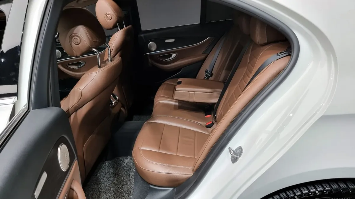 MERCEDES-BENZ W213 E220D 4MATIC 2018