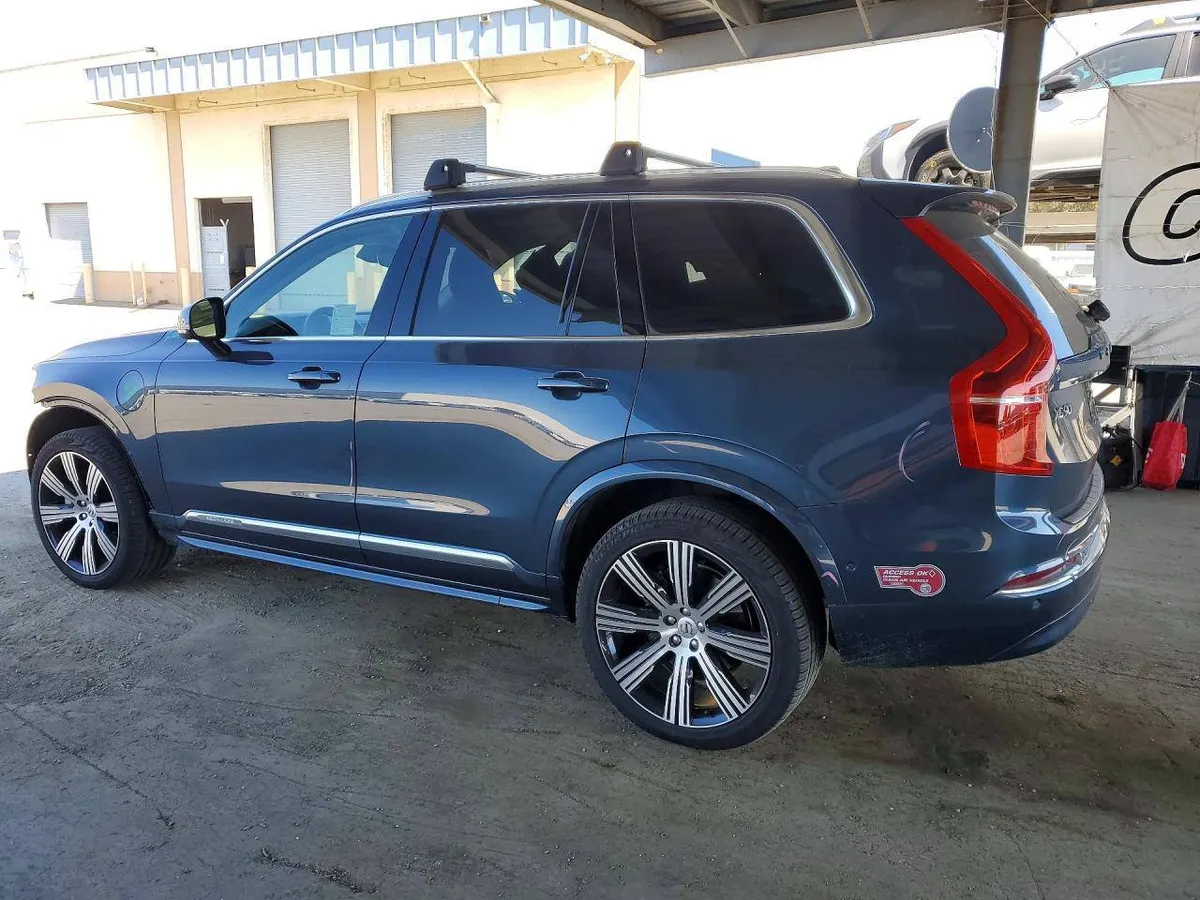 VOLVO XC90 2023