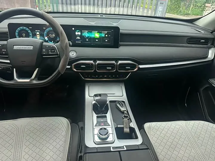 JETOUR X70 PLUS 1 2023