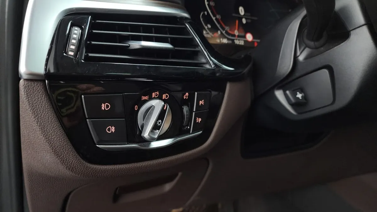 BMW 5 SERIES LUXURY 2020