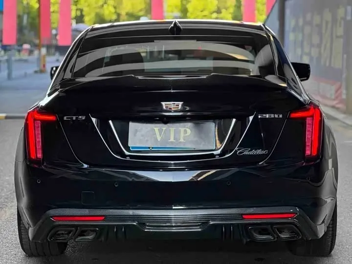 CADILLAC CT5 28T PLATINUM EDITION 2022
