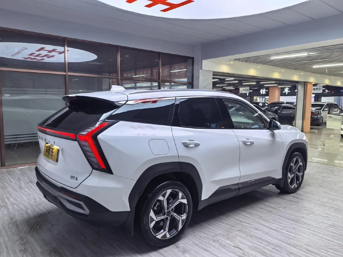 GEELY BOYUE L PREMIUM 2023