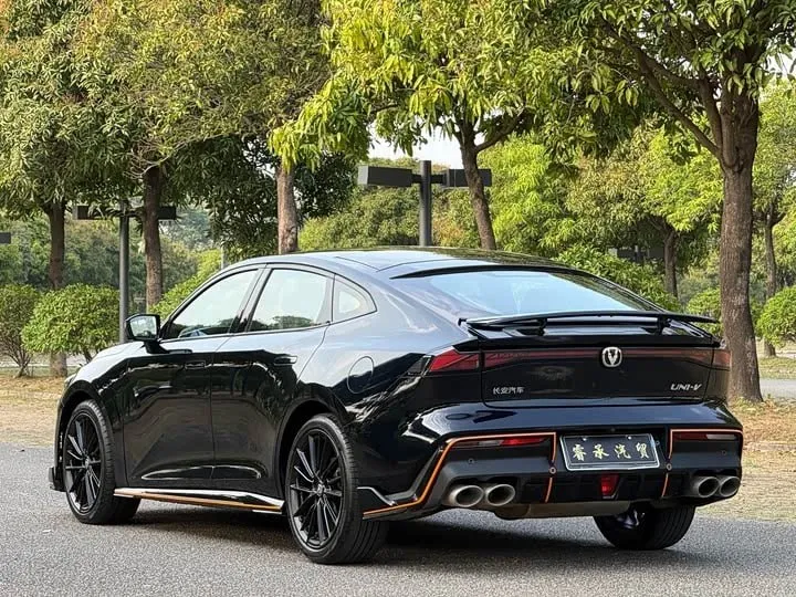 CHANGAN UNI-V 2023