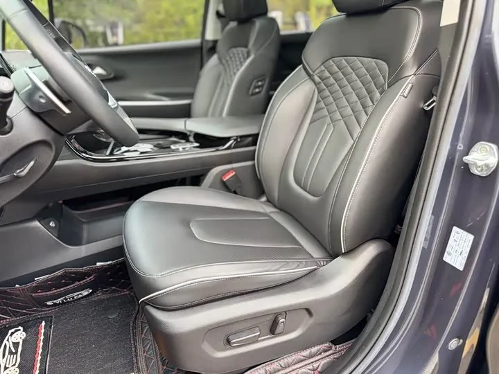HYUNDAI CUSTO 380TGDI LOVE CUSTO 380TGDI SMART LOVE 2022