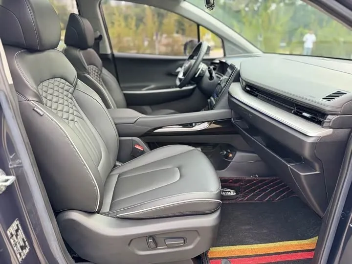 HYUNDAI CUSTO 380TGDI LOVE CUSTO 380TGDI SMART LOVE 2022