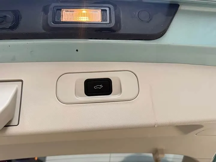 GEELY ICON PREMIUM 2023