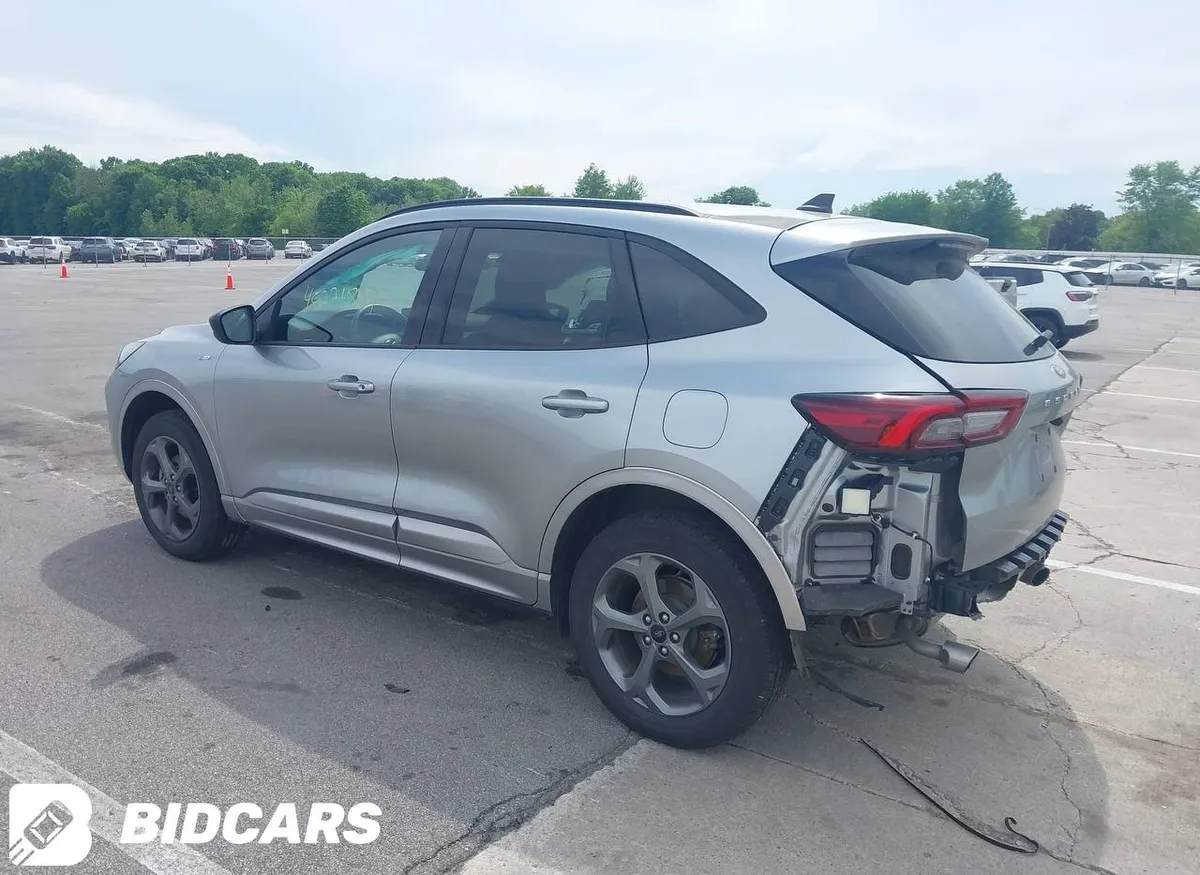 FORD ESCAPE 2024