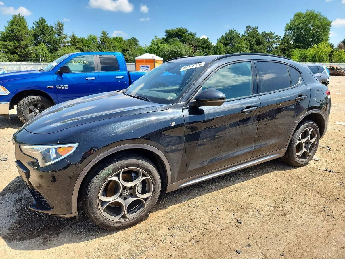 ALFA ROMEO STELVIO 2022