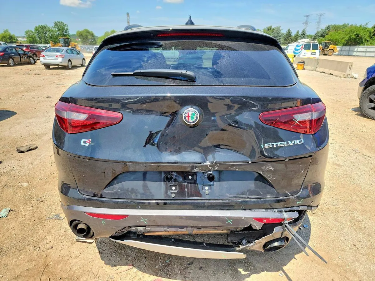 ALFA ROMEO STELVIO 2022