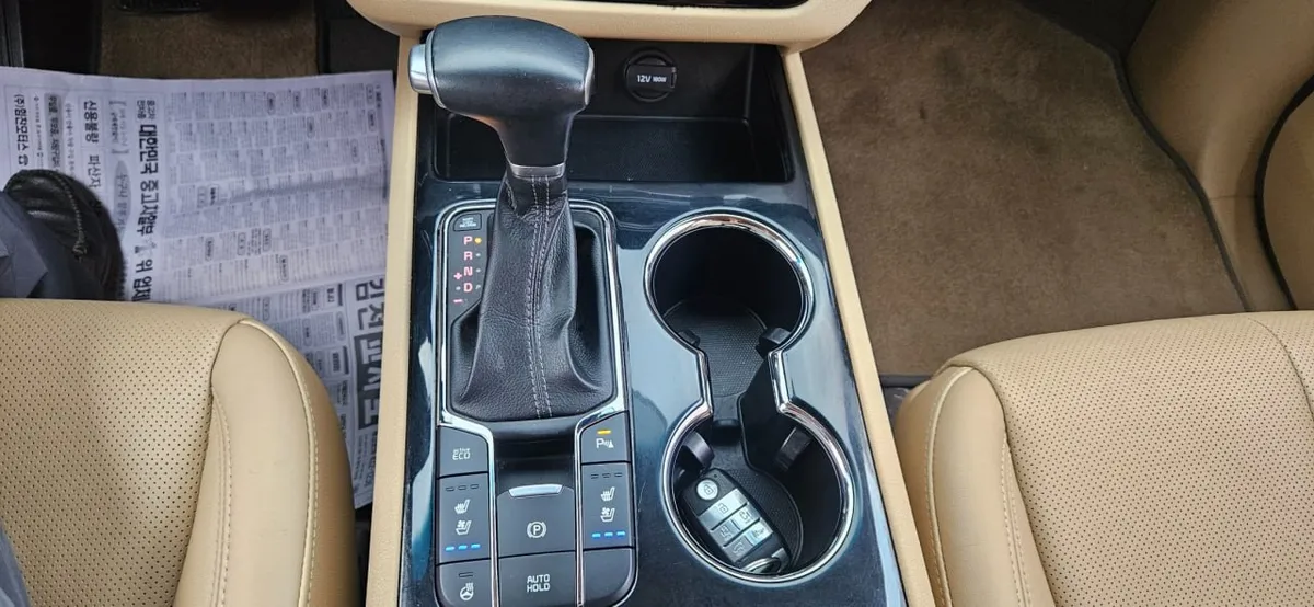 KIA CARNIVAL VIP CARNIVAL 7-SEATER LIMOUSINE VIP 2018