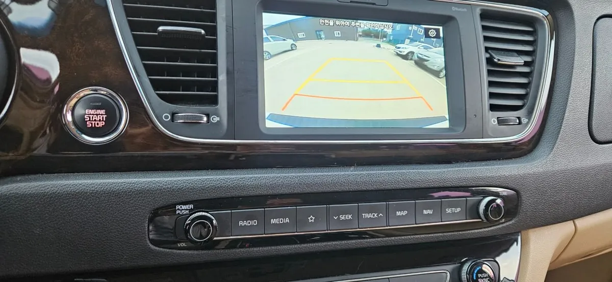 KIA CARNIVAL VIP CARNIVAL 7-SEATER LIMOUSINE VIP 2018
