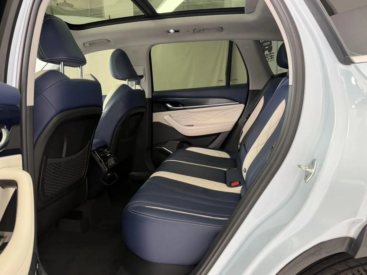 GEELY XINGYUE L 2022