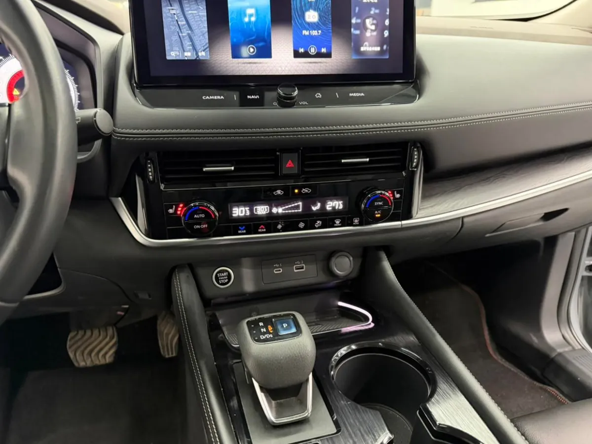 NISSAN X-TRAIL 2021