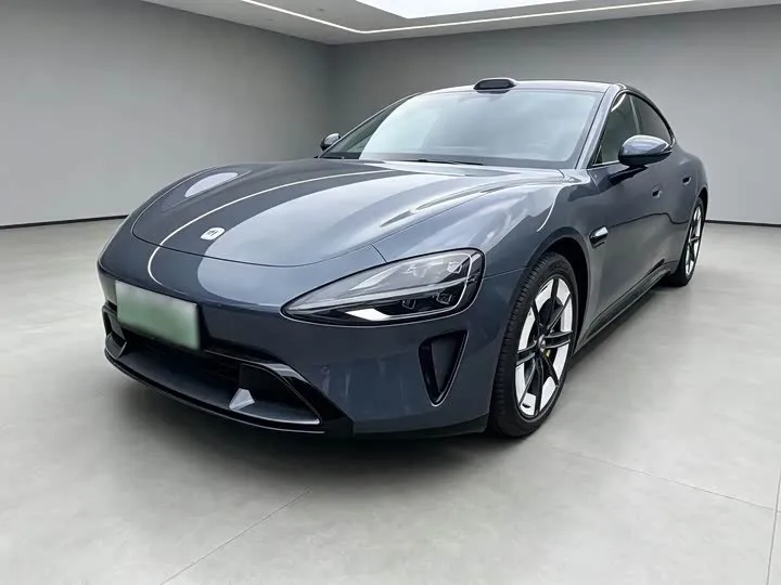 XIAOMI SU7 2024