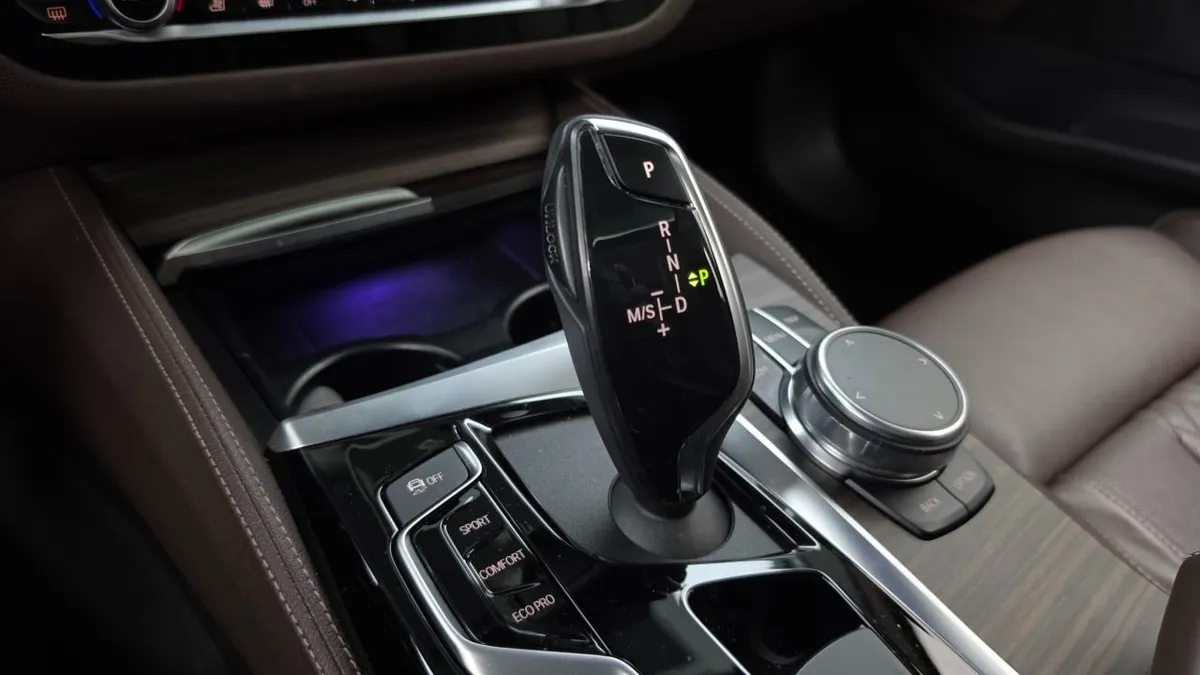 BMW 5 SERIES LUXURY 2019