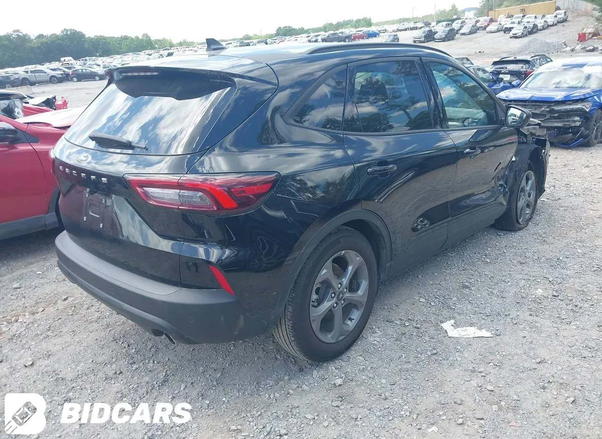 FORD ESCAPE 2024