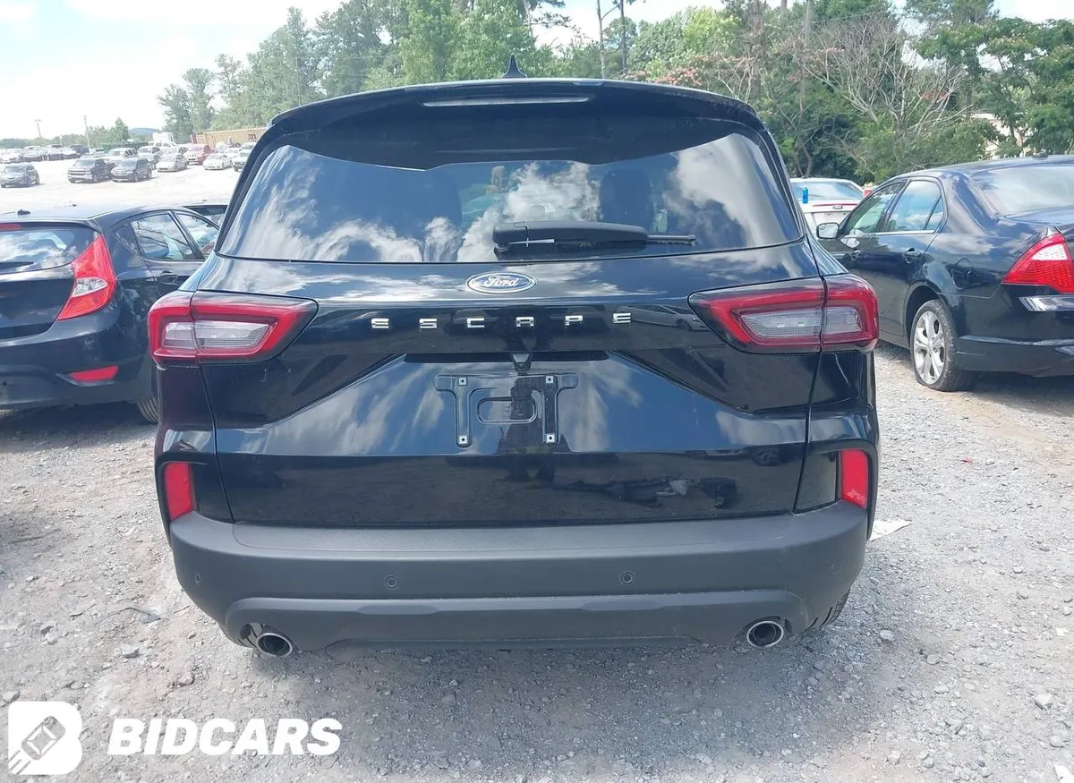 FORD ESCAPE 2024