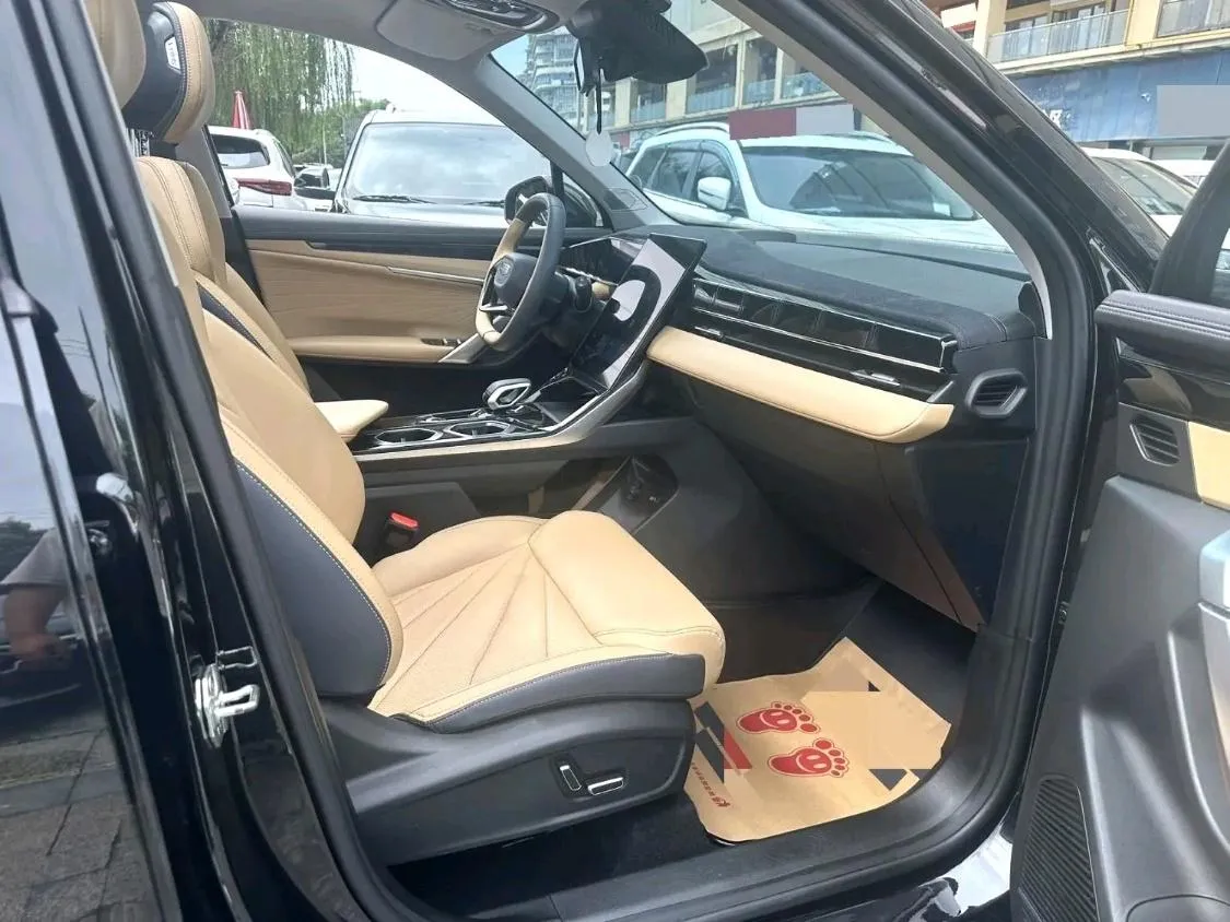 GEELY BOYUE L 2023
