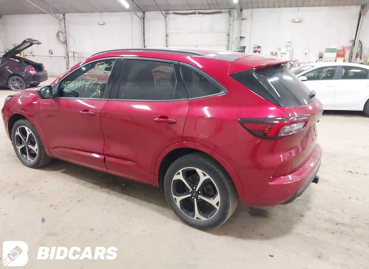 FORD ESCAPE 2023