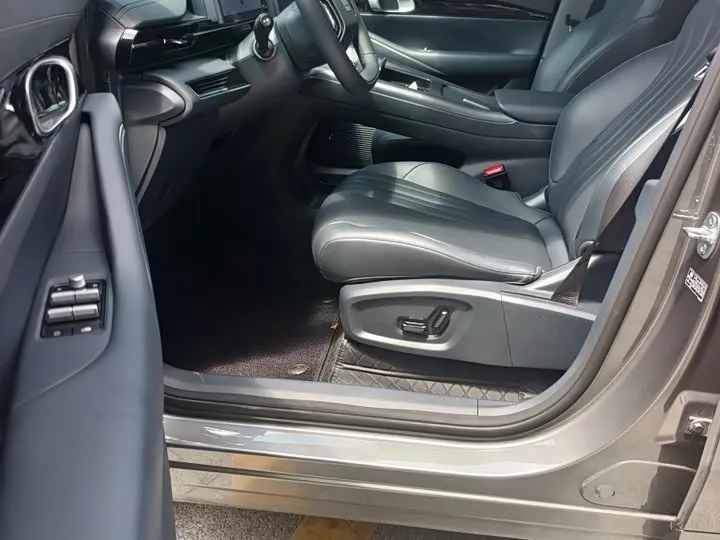 GEELY E5 2026