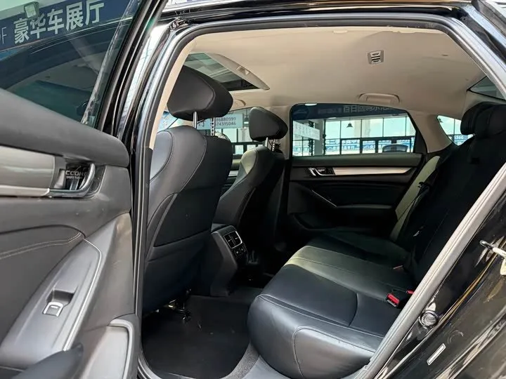 HONDA ACCORD LUXURY 2022