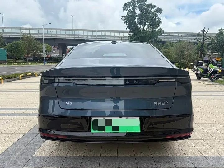 NISSAN N7 2025