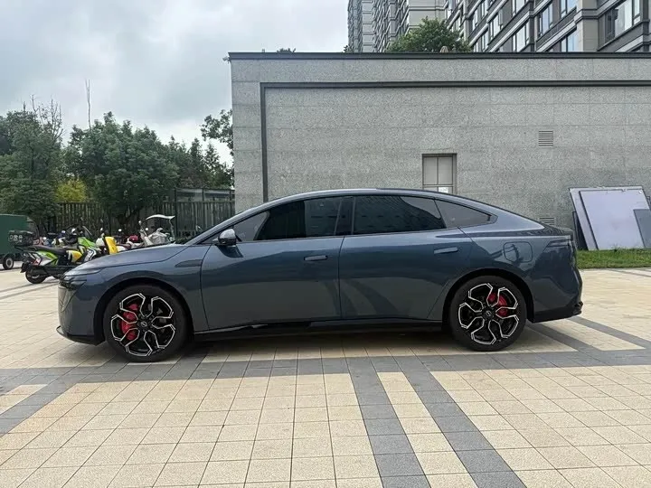 NISSAN N7 2025