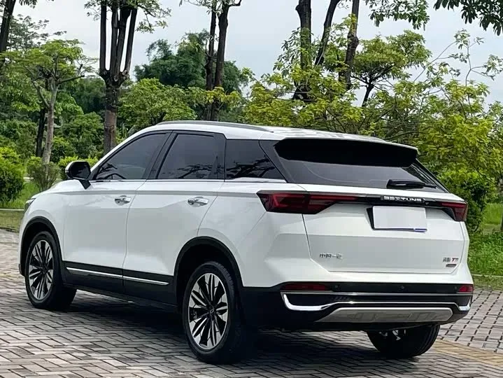BESTUNE T77 LUXURY 2023