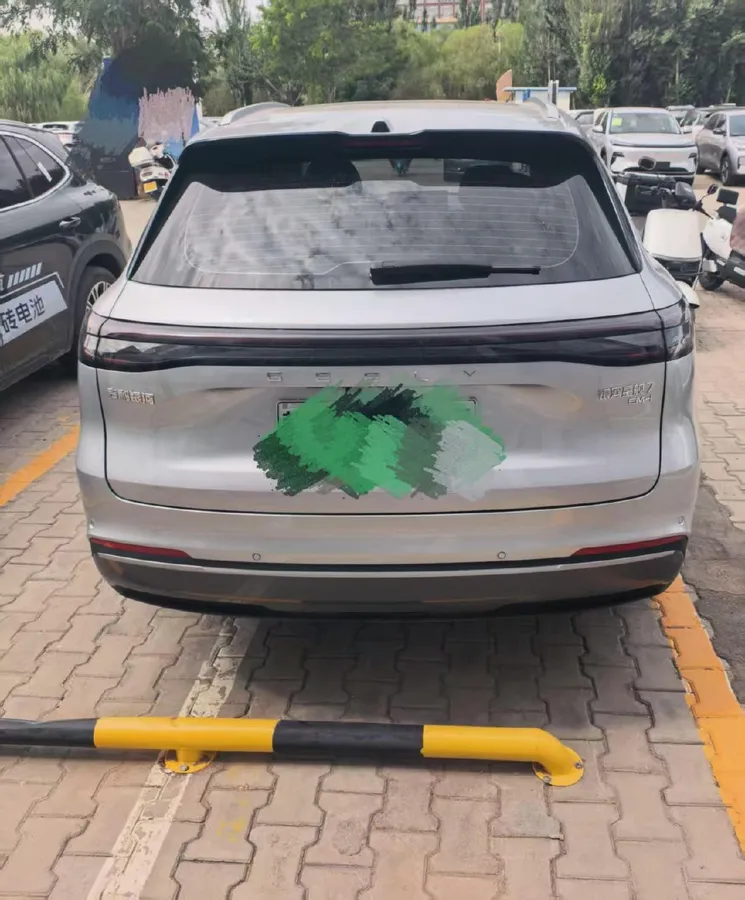 GEELY GALAXY STARSHIP STARSHIP GALAXY STARSHIP 7 STARSHIP 2025