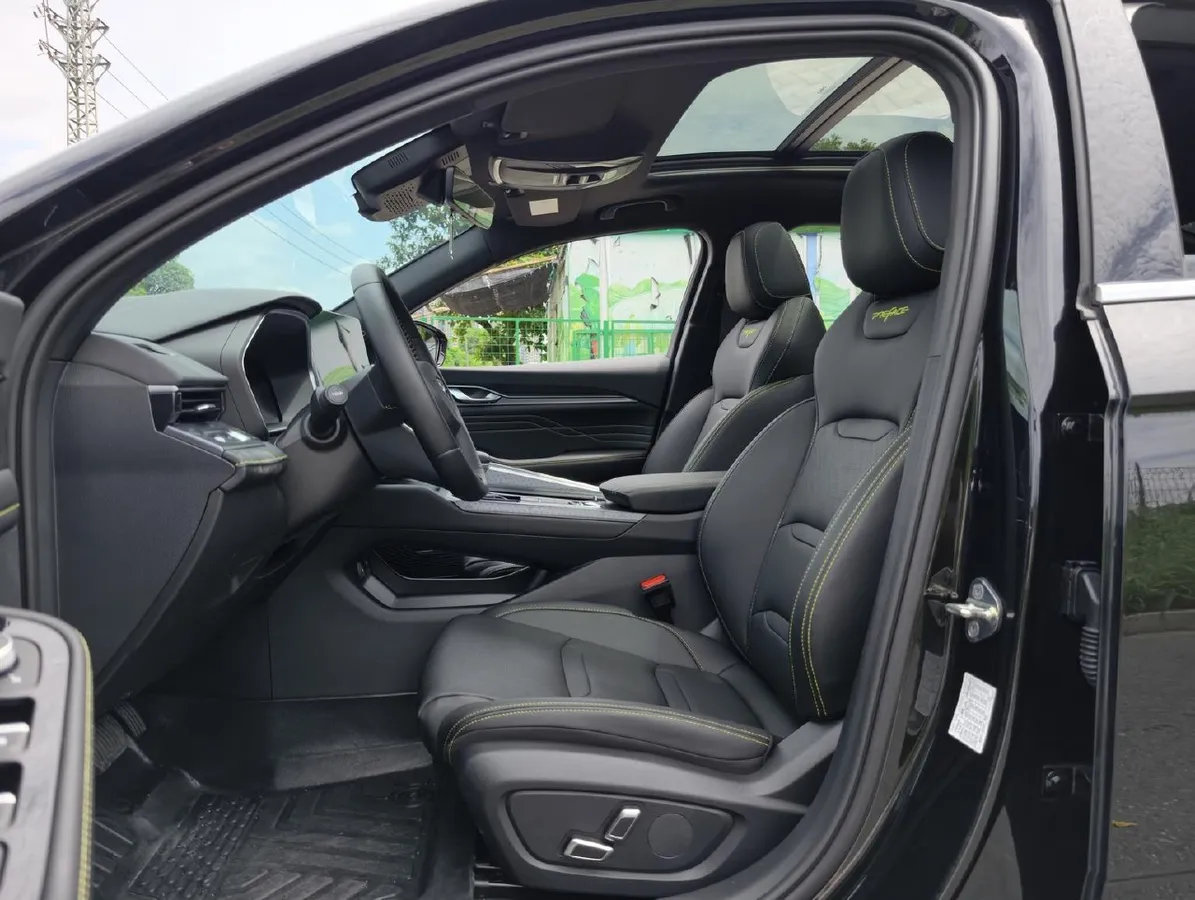 GEELY XINGRUI 2023