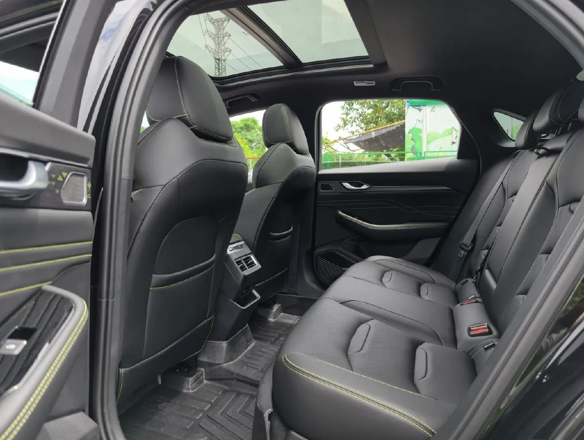 GEELY XINGRUI 2023