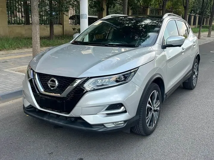 NISSAN QASHQAI LUXURY 2023