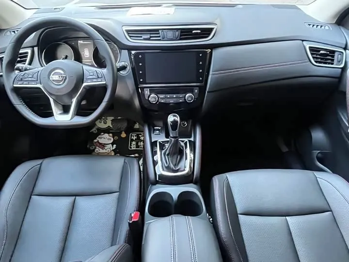 NISSAN QASHQAI LUXURY 2023
