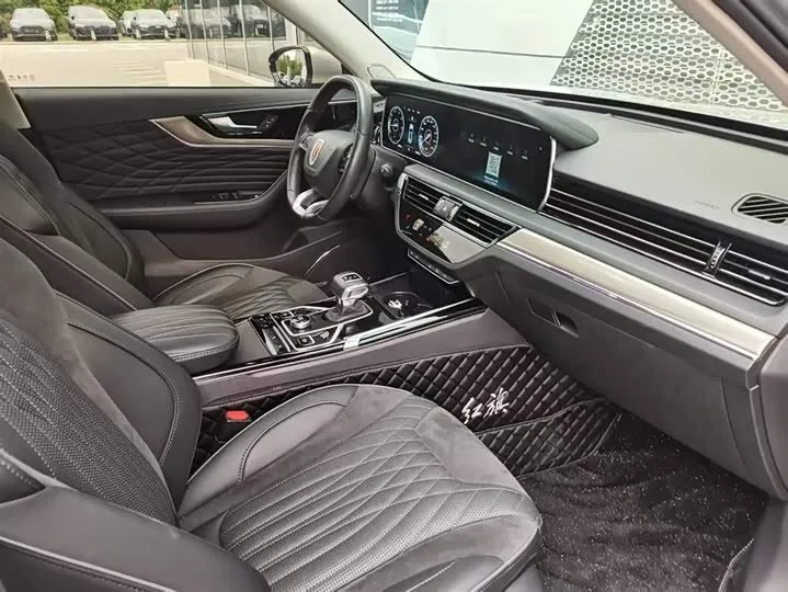 HONGQI HS5 2022