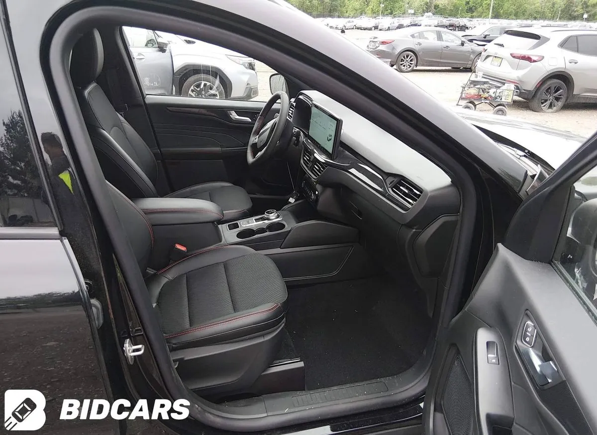 FORD ESCAPE 2026