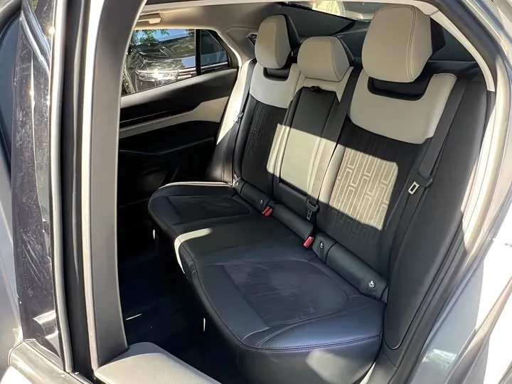 FORD MONDEO LUXURY 2022