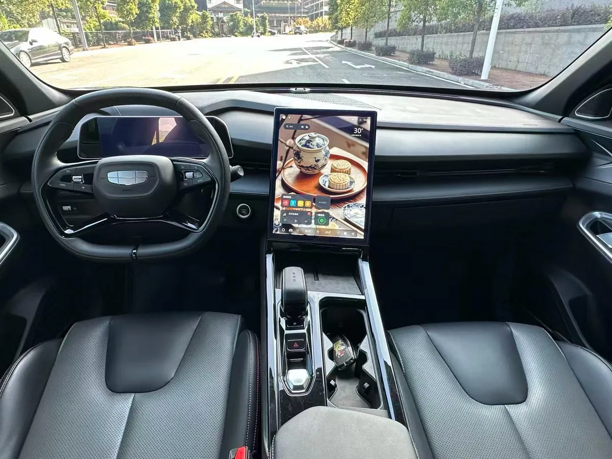 GEELY BOYUE COOL 2023